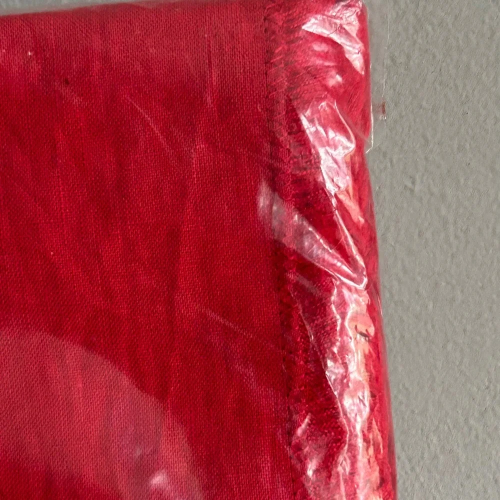 Pottery Barn Belgian Flax Linen Savannah Napkins Cherry Red Set of 4 Fringed NEW